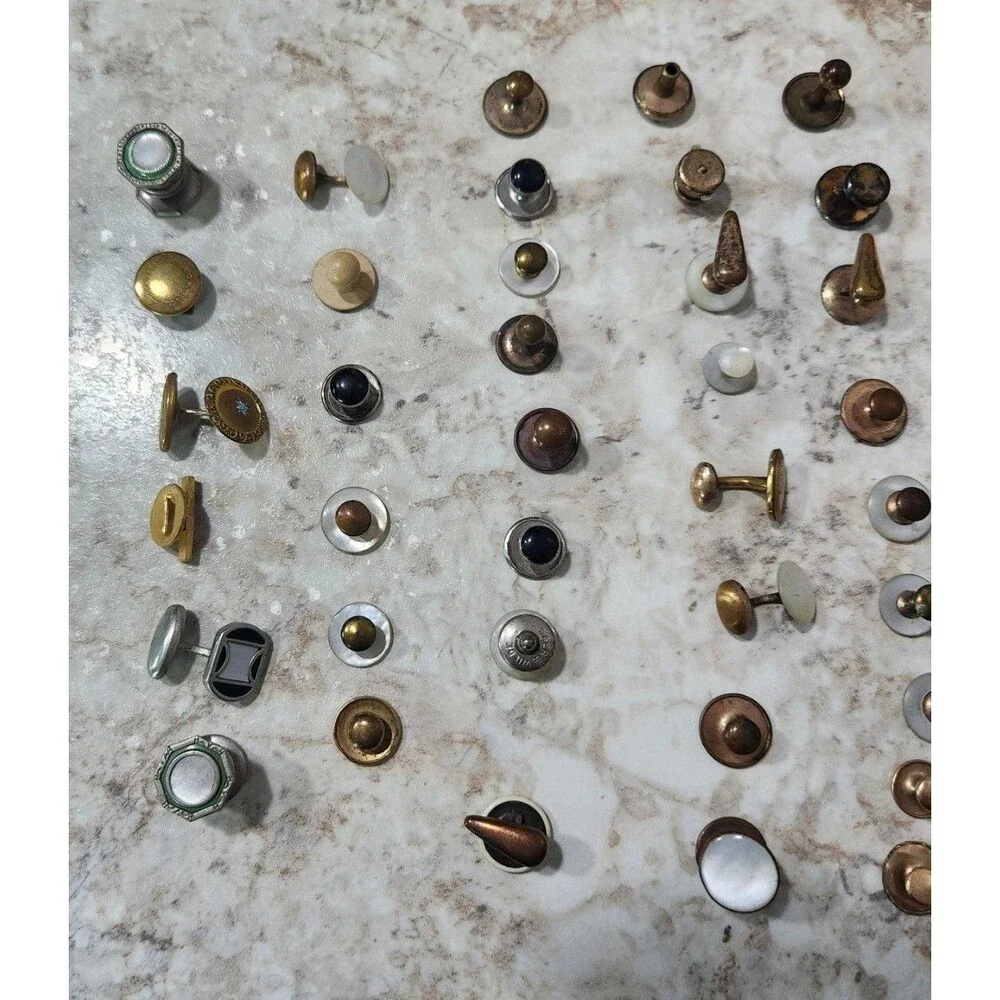 Mixed Estate Lot of Vintage CUFFLINKS - Gold Tone & Silver Tone -  5+ Pairs
